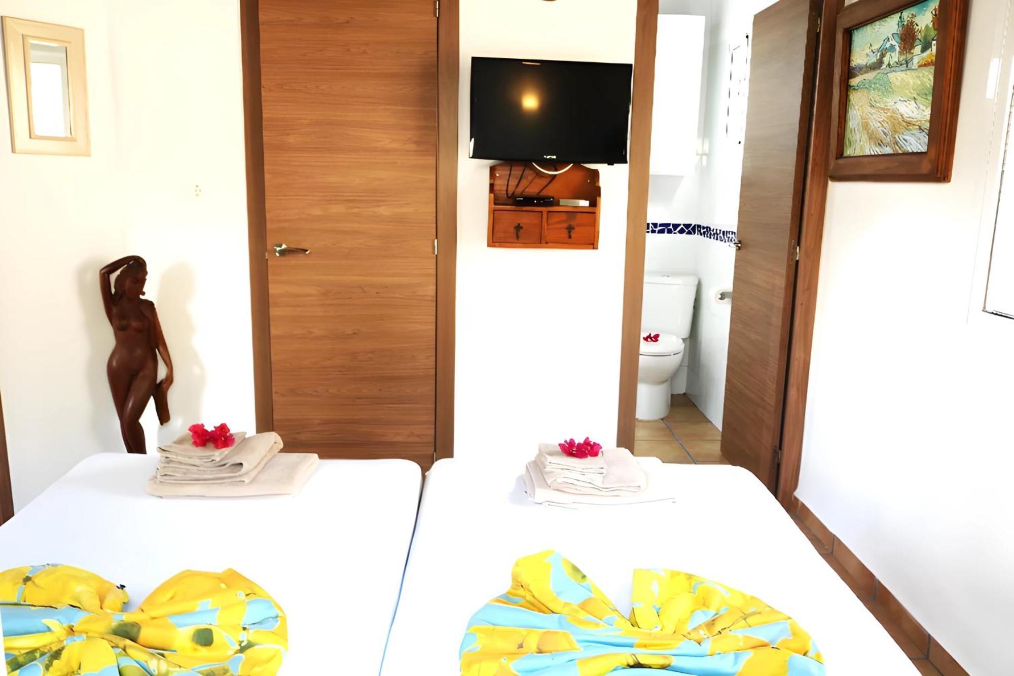 Private Detached Chalet With Own Jacuzzi Mi Dushi Толокос Экстерьер фото